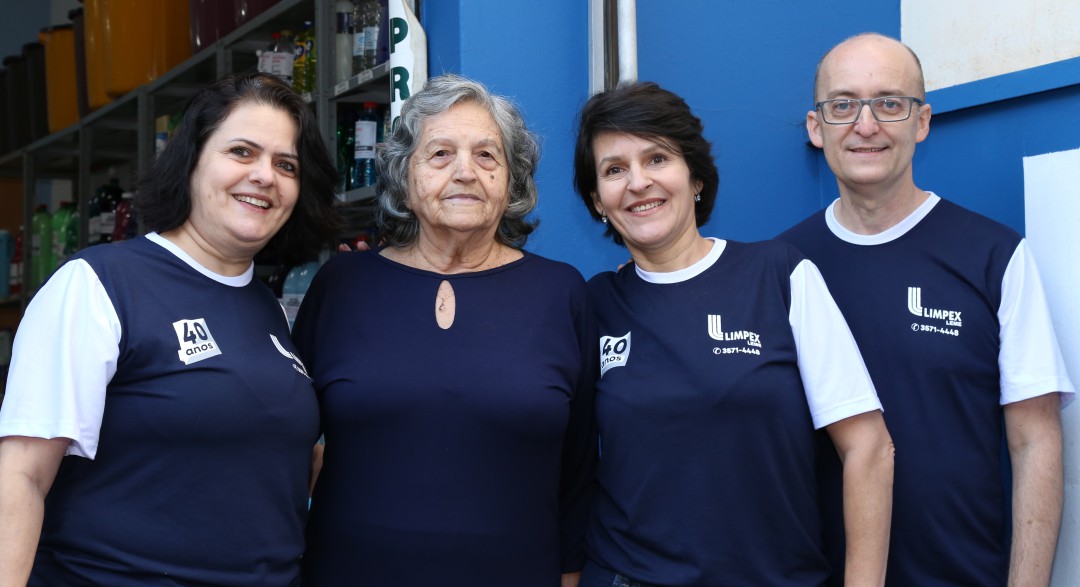 LIMPEX LIMPEZAS - DESDE 1982 - 40 ANOS CUIDANDO DE SEU PATRIMÔNIO
