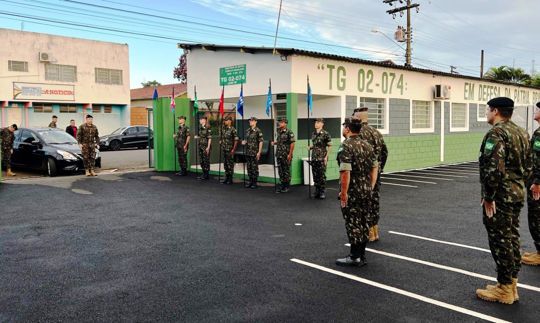 VISITA DO COMANDANTE DA 11ª BRIGADA DE INFANTARIA MECANIZADA AO TIRO DE GUERRA
