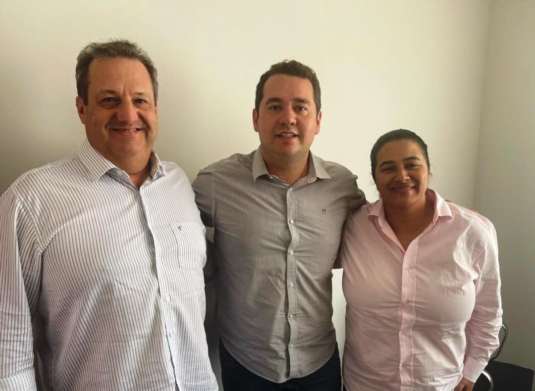 Wagão e Cintia Grossklauss se reúnem com o Deputado Federal, Ricardo Silva em busca de recursos e investimentos para Leme